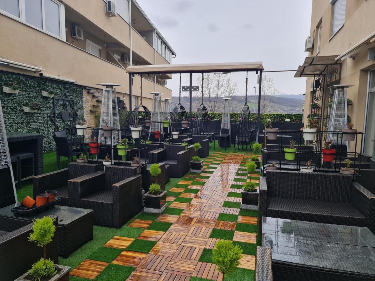 Hotel Tri "O" Topola Eksteriør bilde