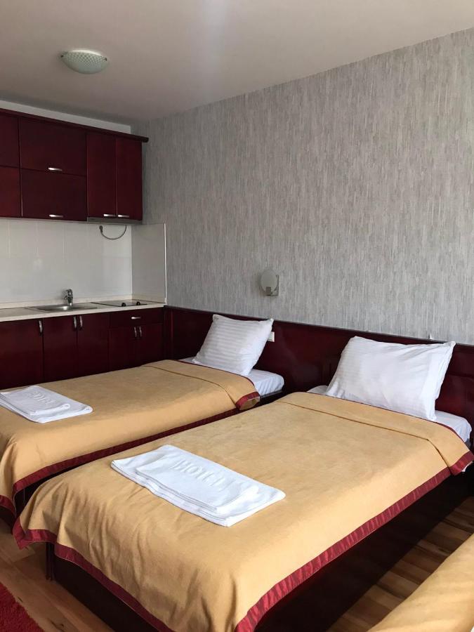 Hotel Tri "O" Topola Eksteriør bilde