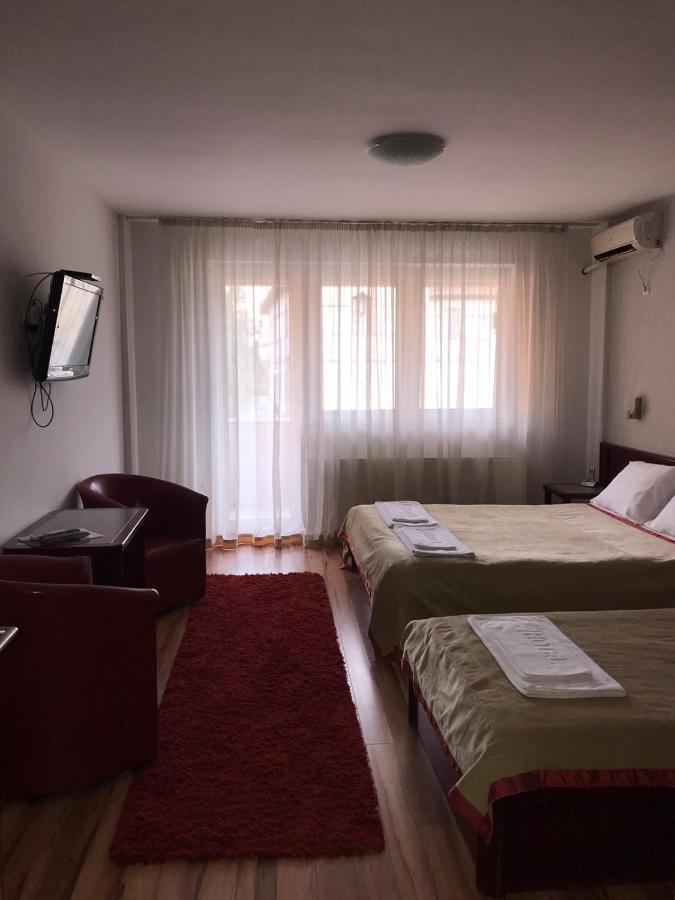 Hotel Tri "O" Topola Eksteriør bilde